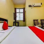 Oyo 65476 Durga Homes