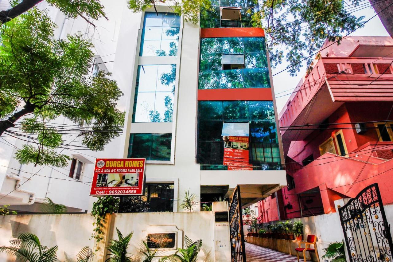 Oyo 65476 Durga Homes Hotel 3*